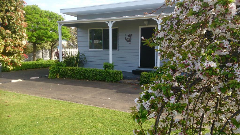 Phillip Island Cottages คาวเวส ภายนอก รูปภาพ