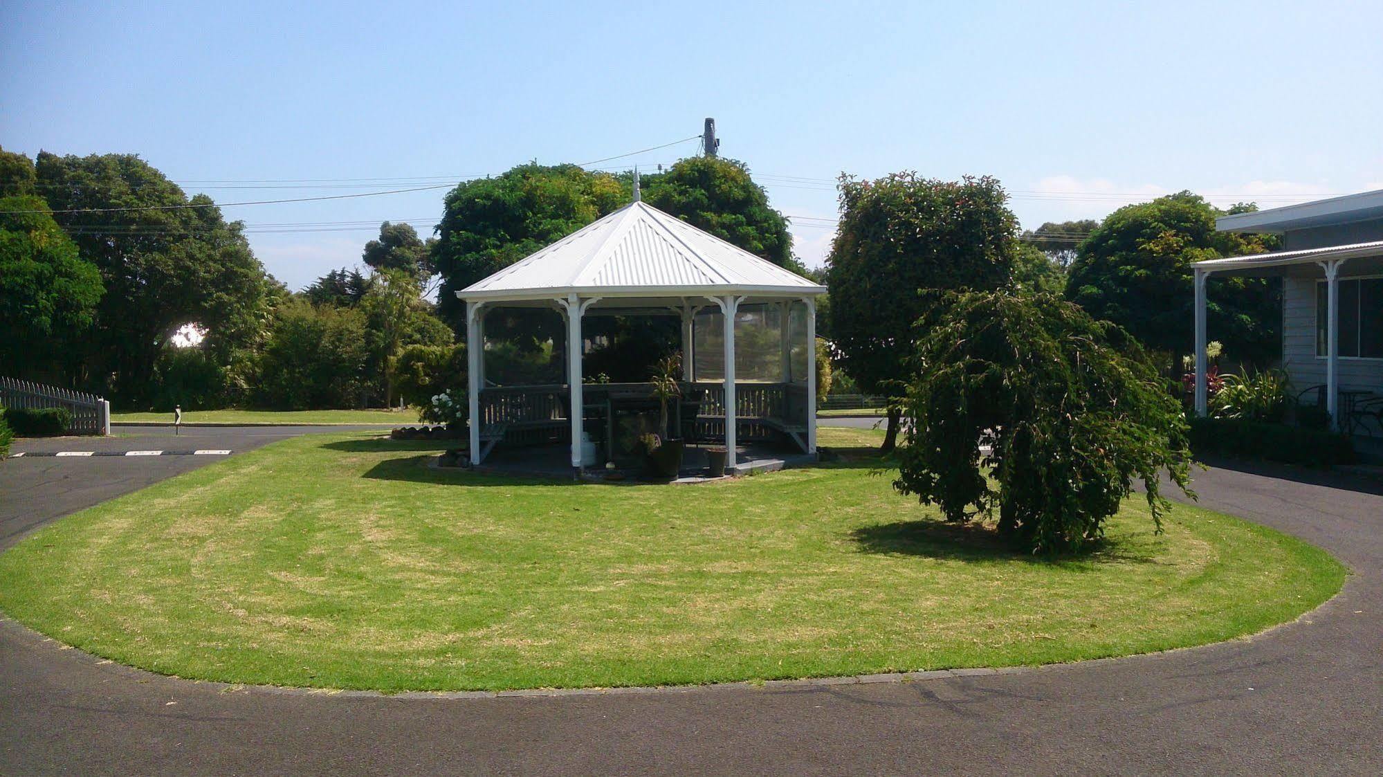 Phillip Island Cottages คาวเวส ภายนอก รูปภาพ