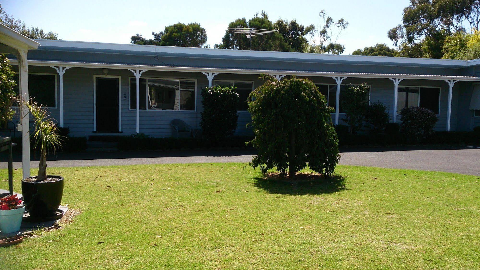 Phillip Island Cottages คาวเวส ภายนอก รูปภาพ