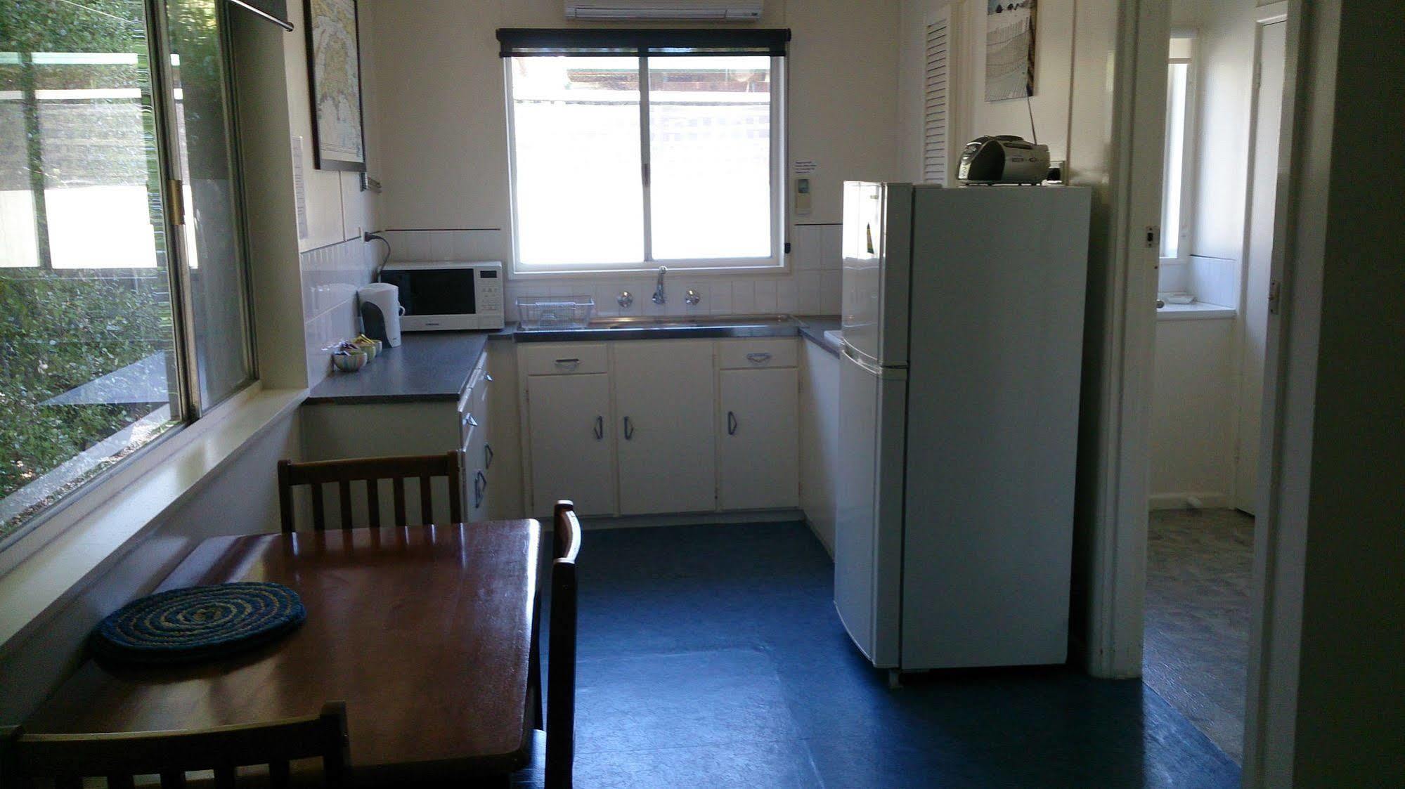 Phillip Island Cottages คาวเวส ภายนอก รูปภาพ
